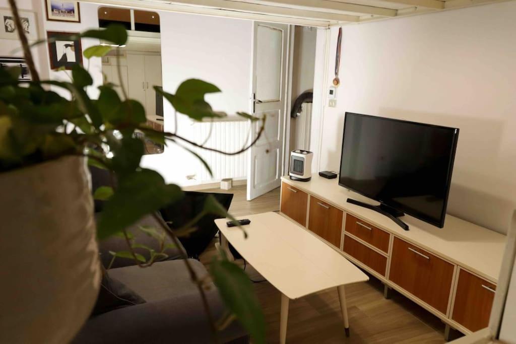 Lovely Flat, Ground Floor Centre Of Bologna! :) Exterior photo